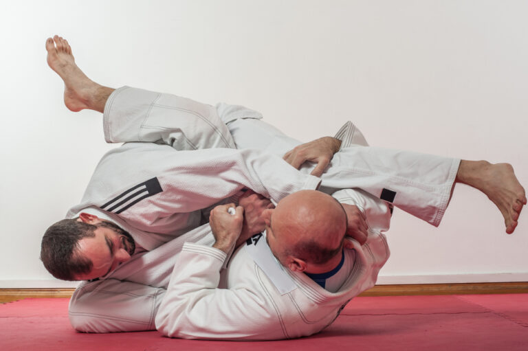 Man Aggressive in Brazilian jiu-jitsu gets sweeped